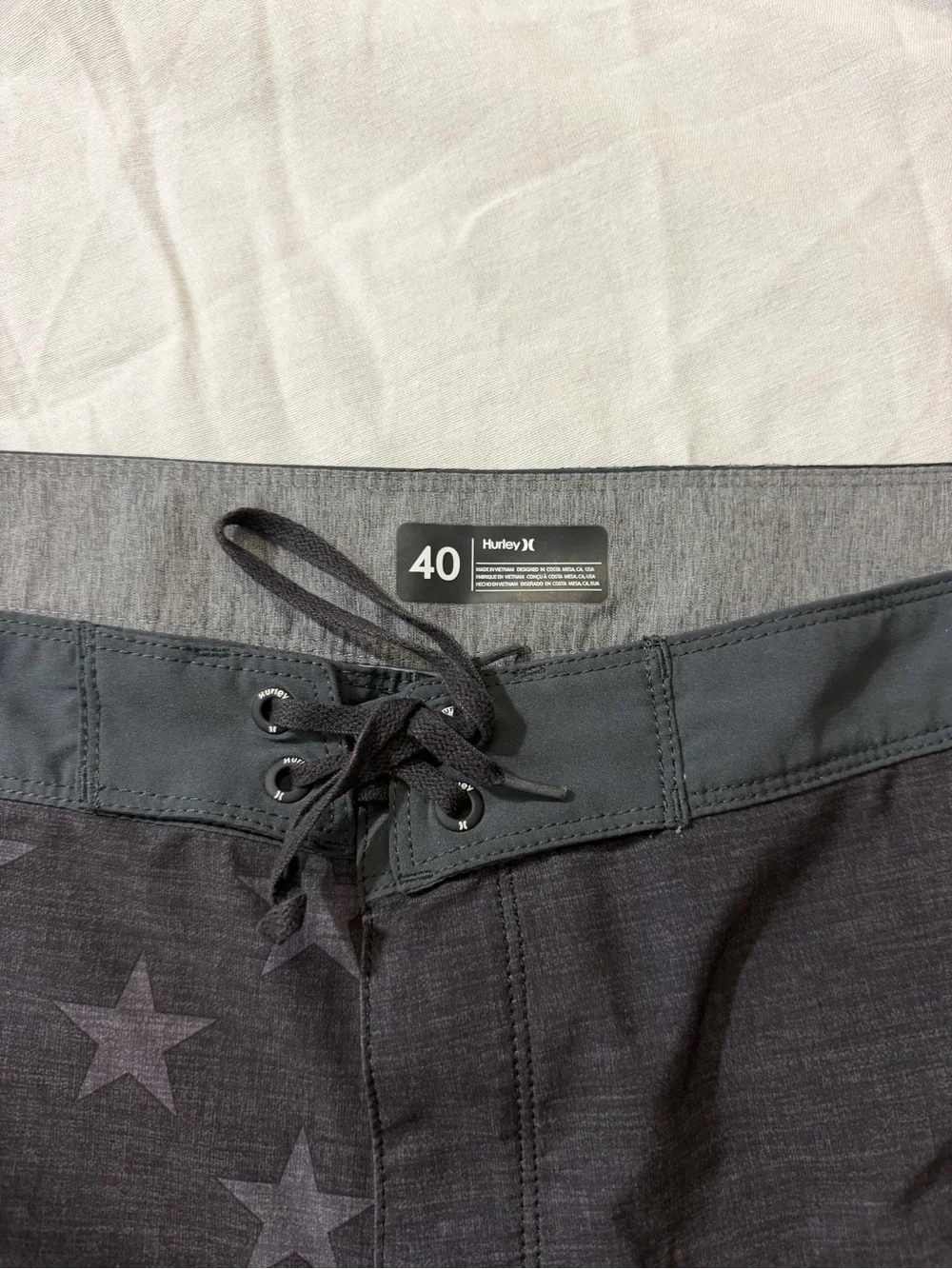 Hurley Men's Gray & Black American Flag Board Shorts
